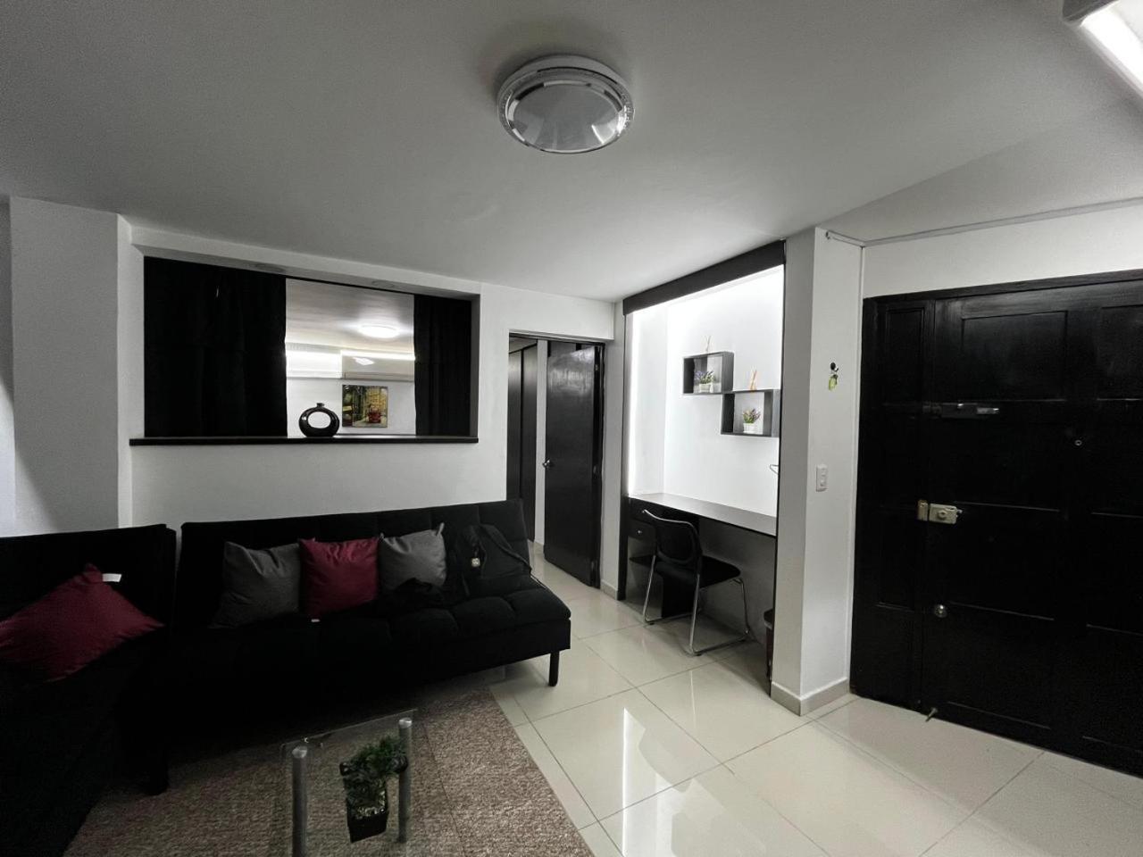 Apartamento Modern Near Lleras Park Medellín