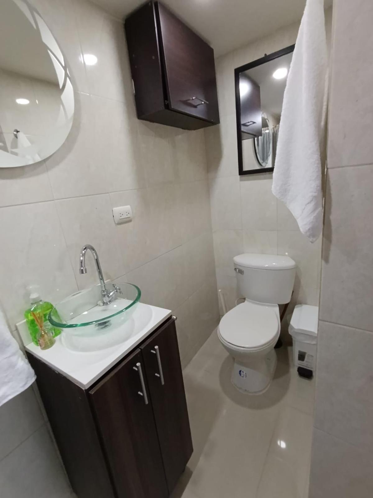 Apartamento Modern Near Lleras Park